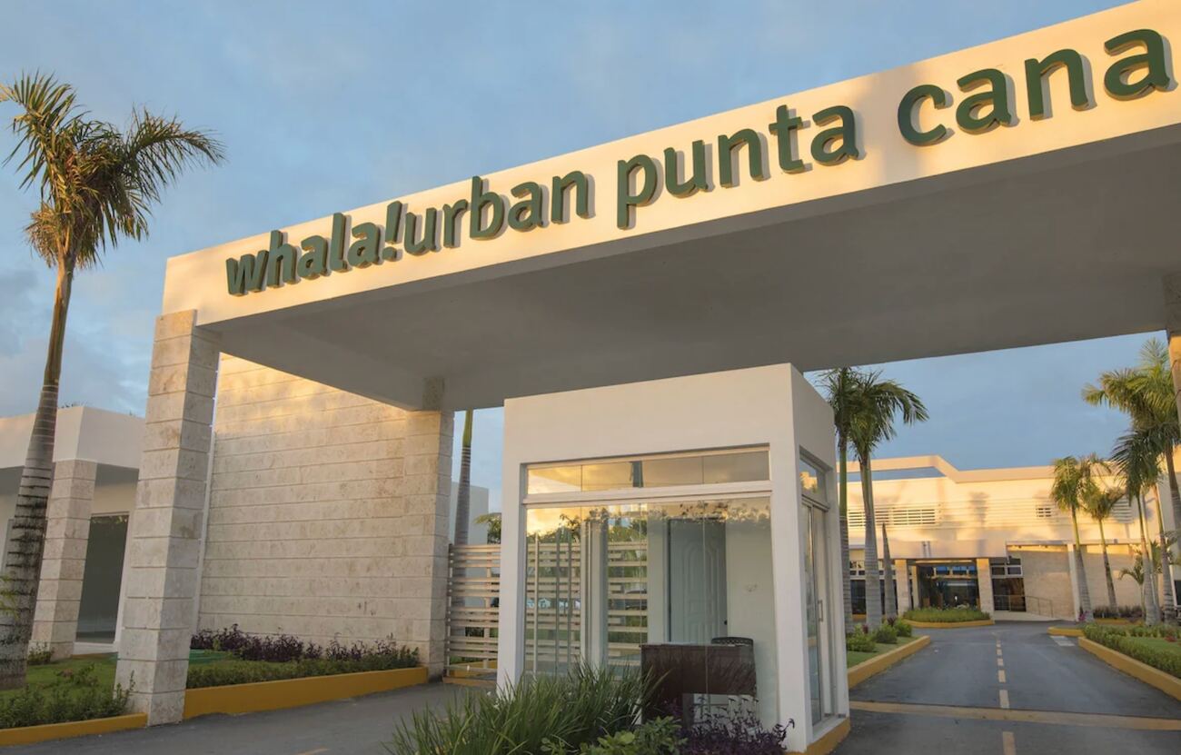 Entrada del hotel Whala!Urban Punta Cana