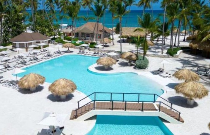 Piscina frente al mar del hotel Sunscape Coco Punta Cana